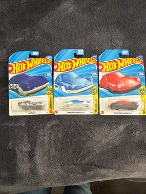 Mattel Hot Wheels Blue Coupe Clip and blue and red Porsche 911 set of 3 NWT IOP